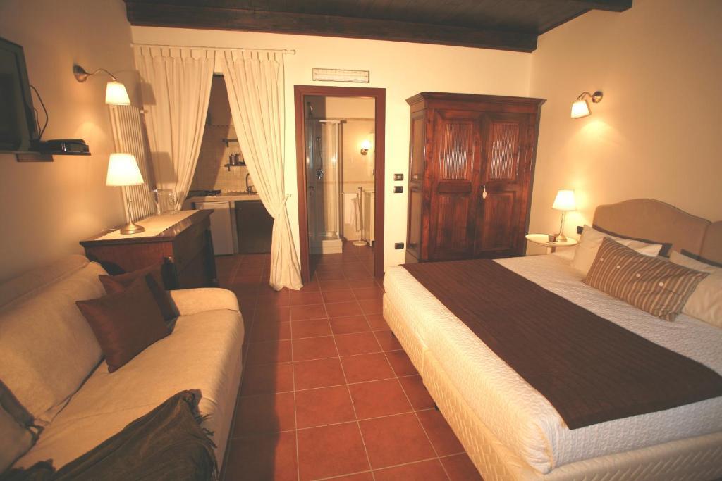 Aparthotel La Maragliana Castel Rocchero Pokoj fotografie
