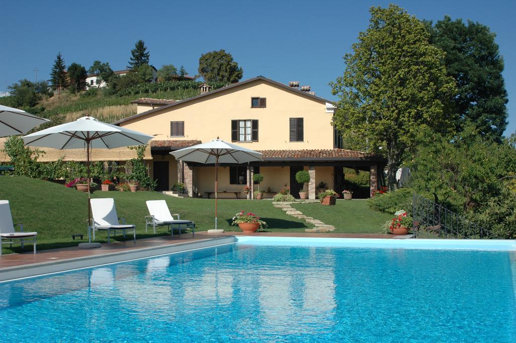 Aparthotel La Maragliana Castel Rocchero Exteriér fotografie