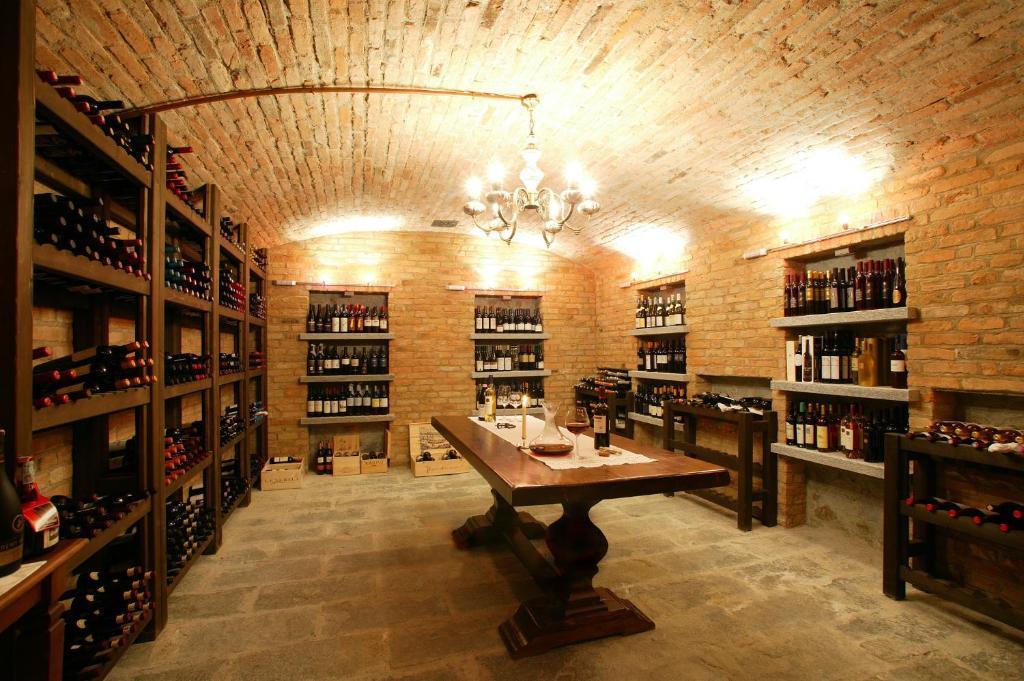 Aparthotel La Maragliana Castel Rocchero Exteriér fotografie